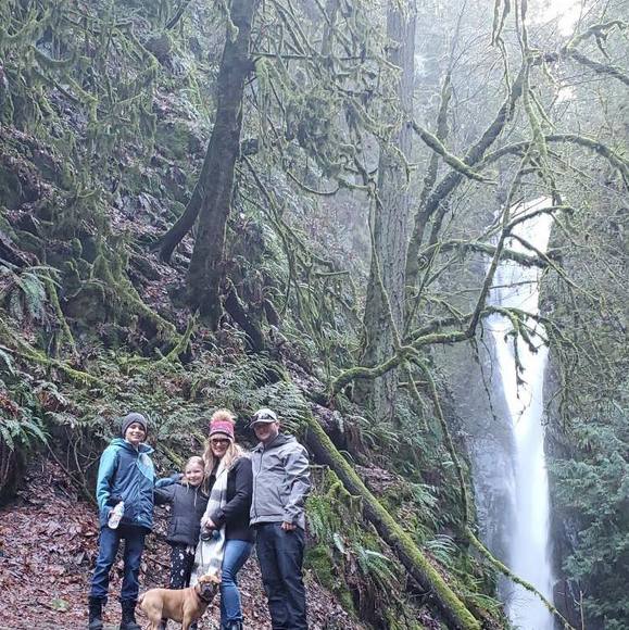 Meet your Posher, Kaylee - Picture 1 of 1